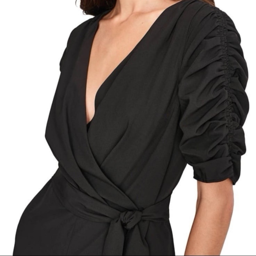 DKNY Black Wrap Jumpsuit Size 12 NWT Wide Leg Belted - Picture 4 of 5
